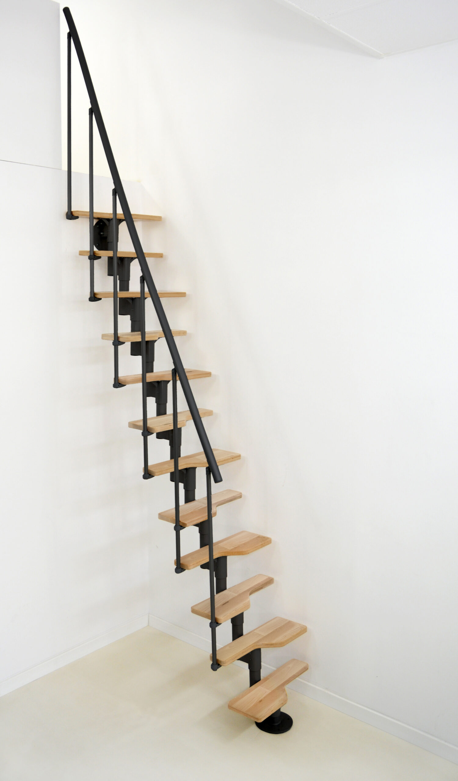Vienna_beech_black DUNAJ - slika 1